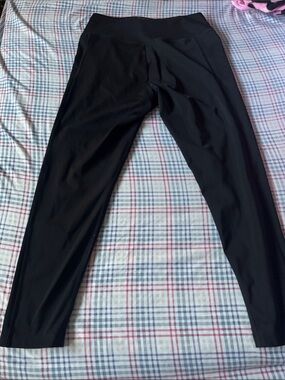 PINK Victoria's Secret Black Logo Leggings